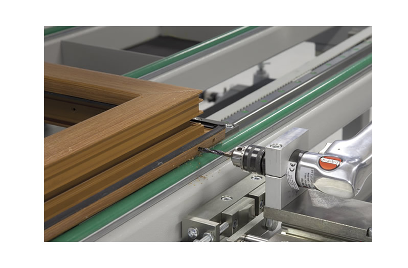  Assembly Equipments and Devices